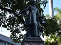5  Statue en l'honneur de Juan Mora Fernández, le premier Président du Costa Rica entre 1824 et 1833. C'est lui qui déplaça la capitale de Cartago à San José. La ville a été fondée en 1737 et nommé en l'honneur de son patron Saint-Joseph.