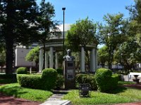 36  Le Parque Morazán et son Temple de la Musique. Monument en l'honneur du Général Bernardo O'Higgins, le "Libertador" du Chili (l'une des figures militaires de l'indépendance et le premier Président du Chili).