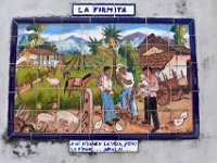 43  En nous promenant dans le Barrio Amón, sur l'Avenue 9, nous tombons avec bonheur sur une série de mosaïques contant plusieurs aspects de la vie traditionnelle des costaricains ! Ici, dans les campagnes agricoles entourées des volcans.