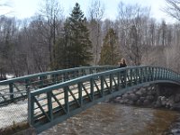 75  Le Pont emblème du Parc Chauveau.