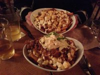 3  Poutines et bières locales à la Microbrasserie La Souche à Limoilou, bien réconfortantes après une belle séance de fatbike au Parc de la Jacques-Cartier, par -25°C (cf. onglet dédié).