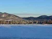 1  Réveil matinal aux Eboulements en ce samedi 26 janvier pour nous préparer pour notre excursion de deux jours en traîneau à chiens (comme on le dit ici !) dans l'arrière-pays de la région de Charlevoix (à 1h30 au Nord-Est de Québec en longeant le Fleuve St-Laurent).