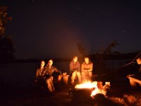 27  Veillée au coin du feu sous une belle nuit étoilée :)