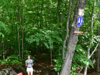 38  Première escale après environ 5km sur la Rive Ouest du Lac, pour réaliser la randonnée A "le Sentier du Chenal ". Le Parc du Poisson Blanc offre la possibilité d'accoster à plusieurs endroits pour troquer la pagaie contre les baskets et grimper à des points de vue époustouflants, une super initiative !