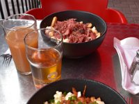 69  et poutines (smoked meat et buffalo) !