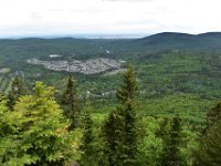 4  Vue depuis la Croix à Tremblay sur la partie surd-ouest de Ste-Brigitte-de-Laval (à gauche, le golf) et la Rivière Montmorency qui se dirige vers le Fleuve St-Laurent.