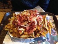 13  C'est la Cheese week en cé debut avril, l'occasion de déguster un Grilled Cheese et une poutine au Snack-bar Le St-Jean, l'une des meilleures de la ville :)