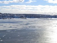 14  Vue côté Sud-Est. En face, sur la rive droite, la ville de Lévis.