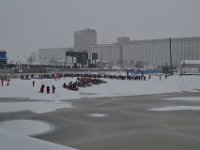 21  Autre événement incontournable du Carnaval : la course en canot de glace sur le fleuve Saint-Laurent gelé ! Au départ du Port de Québec, les concurrents s'élancent en poussant leur embarcation sur quelques centaines de mètres avant de commencer à pagayer.