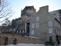 56  Vue du château Frontenac depuis la Cote de la Montagne - début de l'escalier Casse-cou qui descend dans le quartier du Petit-Champlain.