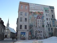 57  La Fresque des Québécois, deuxième fresque du quartier du Petit-Champlain, près de la place Royale. Les plus fameux personnages de l'histoire de la ville et du Canada s'y trouvent représentés.