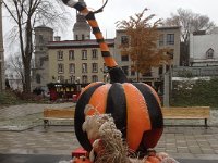 122  Et une autre petite floconnée le 28 Octobre. Balade entre les décors d'Halloween sur les Jardins de l'Hôtel de Ville.