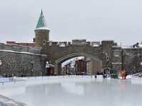 139  La patinoire Place d'Youville devant la Porte St-Jean, gratuite et accessible sur réservation. De quoi étrenner les patins dans un décor magnifique !
