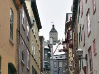 142  Vue sur l'Edifice Price depuis la Rue Christie.