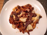 12  Celle de l'Auberge Louis-Hébert (Grande Allée), raffinée et succulente : joue de boeuf braisée, lardons, champignons et petits oignons :)