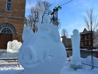 21  Sculpture sur neige.