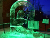 38  La nuit est tombée et les lumières enchantent les sculptures. Une belle visite à faire de nuit également !