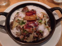 51  Pétoncles sur risotto d'épeautre, champignons, pesto et mousse de sapin baumier ...