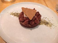 53  et Fondant au chocolat et céleri sauvage, graines de tournesol ! Une adresse incontournable pour découvrir la gastronomie du terroir québécois.