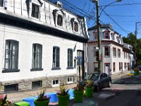 68  Belle journée ensoleillée (mais fraîche, 20°C) à Québec en ce 1er Août. Rue Saint-Gabriel, dans le quartier St-Jean-Baptiste.