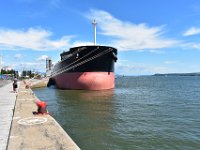73  Sur les quais du St-Laurent, vers la Place des Canotiers.