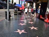 22  Le Walk of Fame s'étend sur environ 2km sur Hollywood Boulevard.
