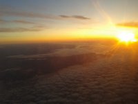 1  Au départ de Québec en ce vendredi 6 septembre au petit matin, direction Toronto puis Los Angeles avec WestJet Airlines. On distingue le Fleuve St-Laurent et l'île d'Orléans.