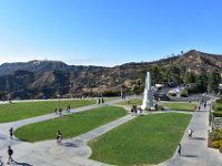 22  Griffith Park est le plus grand Parc Municipal du monde (don du riche émigrant gallois Griffith J. Griffith), avec ses bois, collines, canyons et ses dizaines de kilomètres de sentiers restés sauvages ! Nous serions bien montés au sommet du Mont Hollywood profiter de la vue (540m - à droite sur la photo !) mais le temps nous était malheureusement compté.