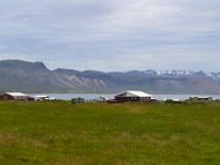 8  Village de pêcheurs d'Arnarstapi, connu pour être un sanctuaire ornithologique et pour ses falaises rocheuses typiques.