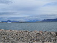 11  L'entrée du port. En face, les côtes au Nord de Reykjavik.