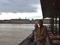13  Délicieux repas à l'Estacade, sur un ponton sur la Garonne, avec une superbe vue sur le Palais de la Bourse !