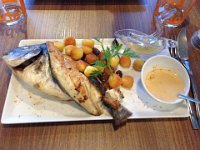 14  Mention spéciale à la dorade royale, magnifiquement présentée :)