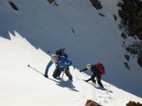 6  Progression de Franck et d'Adrien en haut du couloir.