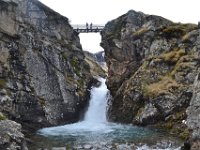 17  Passage du Saut du Laire. Heureusement que le pont est là car il faut un peu plus d'un saut quand même pour le traverser !