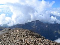 16  Vue sur le col de la Pisse en bas à gauche.