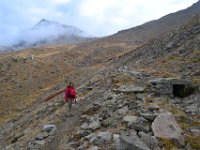 8  Progression le long de l'ancien Canal de Malcros, qui avait été pensé pour acheminer dans la vallée l'eau du lac de glaciaire de Malcros.