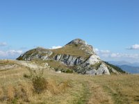 4  Un plateau, un petit passage d'escalade facile avant un autre plateau menant au sommet. : 4