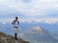 9  Au premier plan, la montagne de Charance. Au fond les Ecrins enneigés. : 9