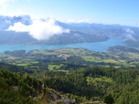 9  Premier point de vue sur le Lac de Serre-Ponçon.