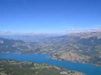9  Vue sur le lac de Serre-Ponçon depuis le "cylindre" à droite avant le sommet.
