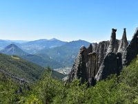 14  Point de vue depuis le haut de la Salle de Bal sur la vallée du Vallauria et en contrebas la vallée de la Durance.