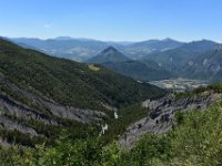 16  Vue depuis le premier belvédère au bord de la route sur la Salle de Bal des Demoiselles Coiffées dans la Vallée du Vallauria.