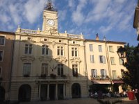 1  Escale à Orange : 1