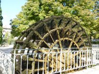 17  Une des anciennes roues à aube : 17