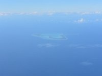 13  En revenant sur Tahiti cette après-midi, nous survolons l'atoll de Tupai, en forme de coeur :)
